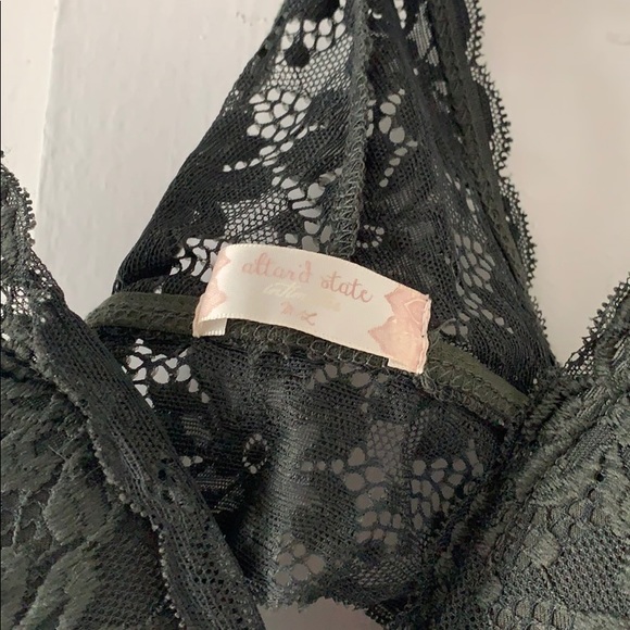 Olive Bralette - Picture 2 of 3